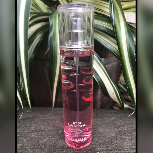 ❌SOLD❌Caudalie Rose de Vigne fragrance 1.7 fl oz - Picture 2 of 5
